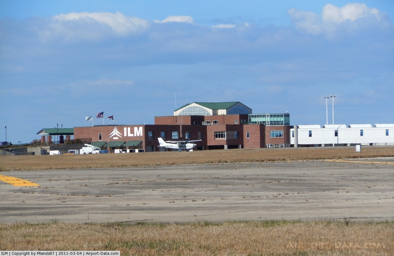 Wilmington Airport Shuttle ILM